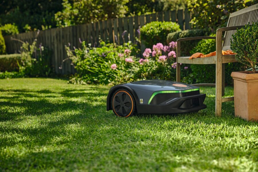 Stihl iMow 5 Evo Robotic Lawnmower - Image 5